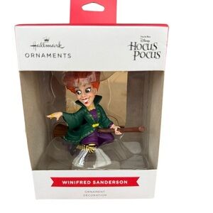 Hallmark Disney Hocus Pocus Winifred Sanderson Ornament. New in Box